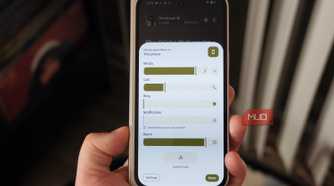 The expanded volume overlay on a Pixel phone.