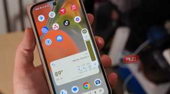 The volume overlay on a Pixel fold.