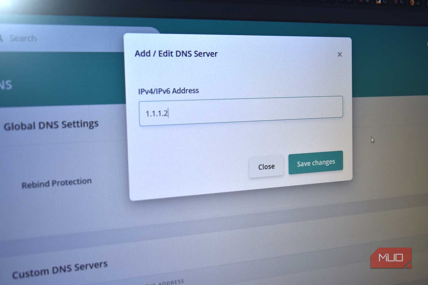 router add custom dns server.