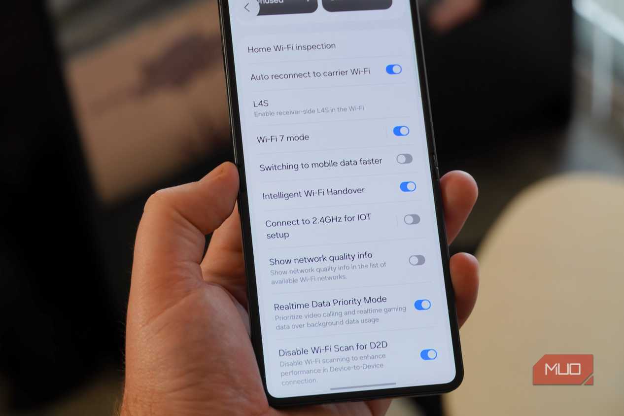 The Connectivity Labs toggles on a Samsung phone.
