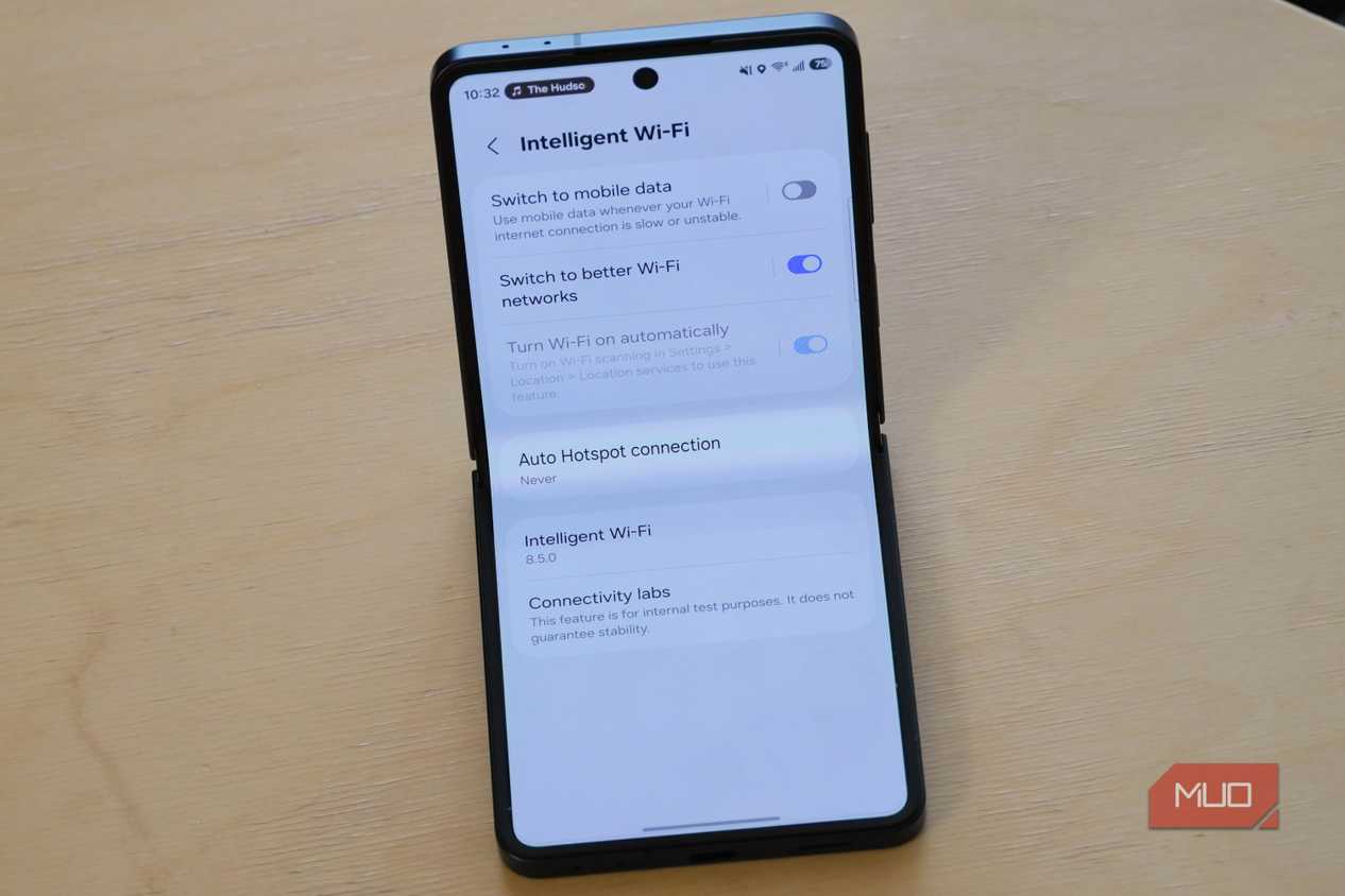 The Intelligent Wi-Fi page on a Samsung phone.