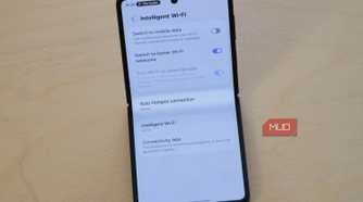 The Intelligent Wi-Fi page on a Samsung phone.
