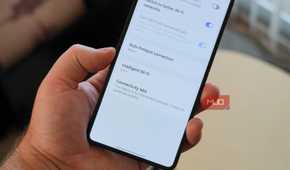 The The Connectivity Labs button on a Samsung phone.