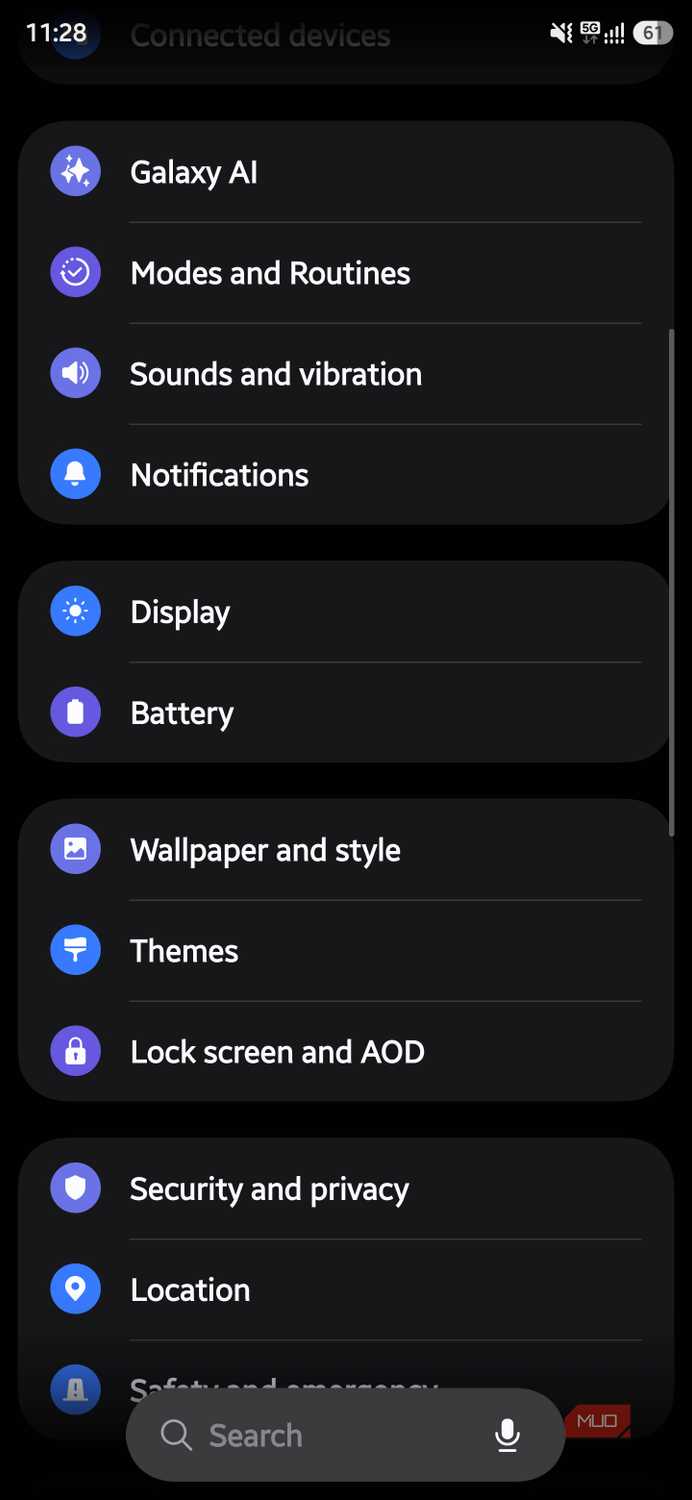 Samsung settings menu highlighting the Battery option