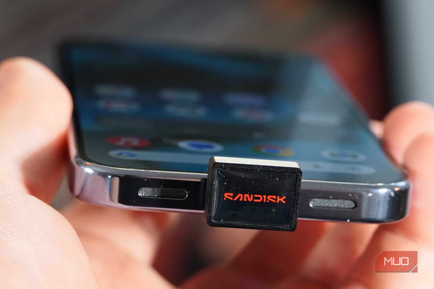 The SanDisk Extreme Fit USB-C drive plugged into the Pixel 10 Pro.