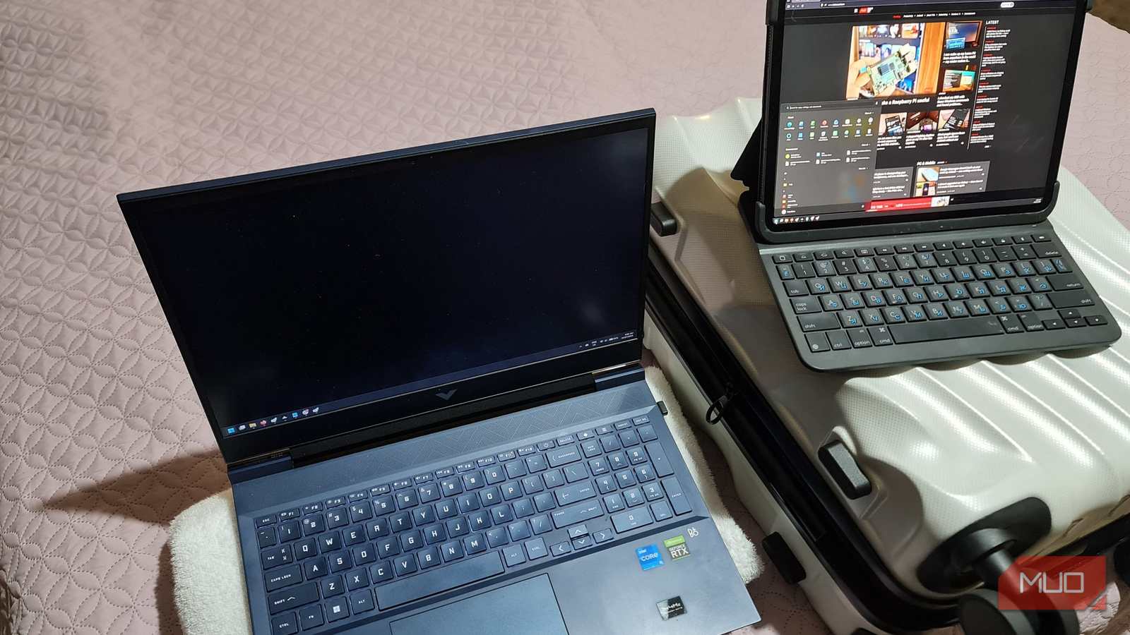 Spacedesk installation on Windows laptop and iPad with live session desktop extended