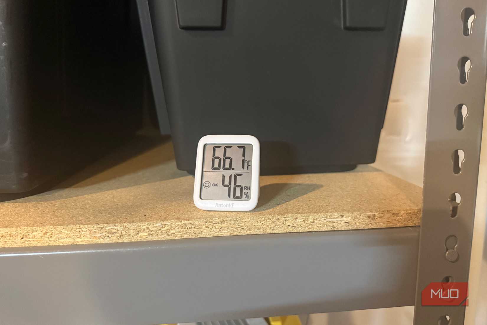 thermometer with humidity on shelf-1