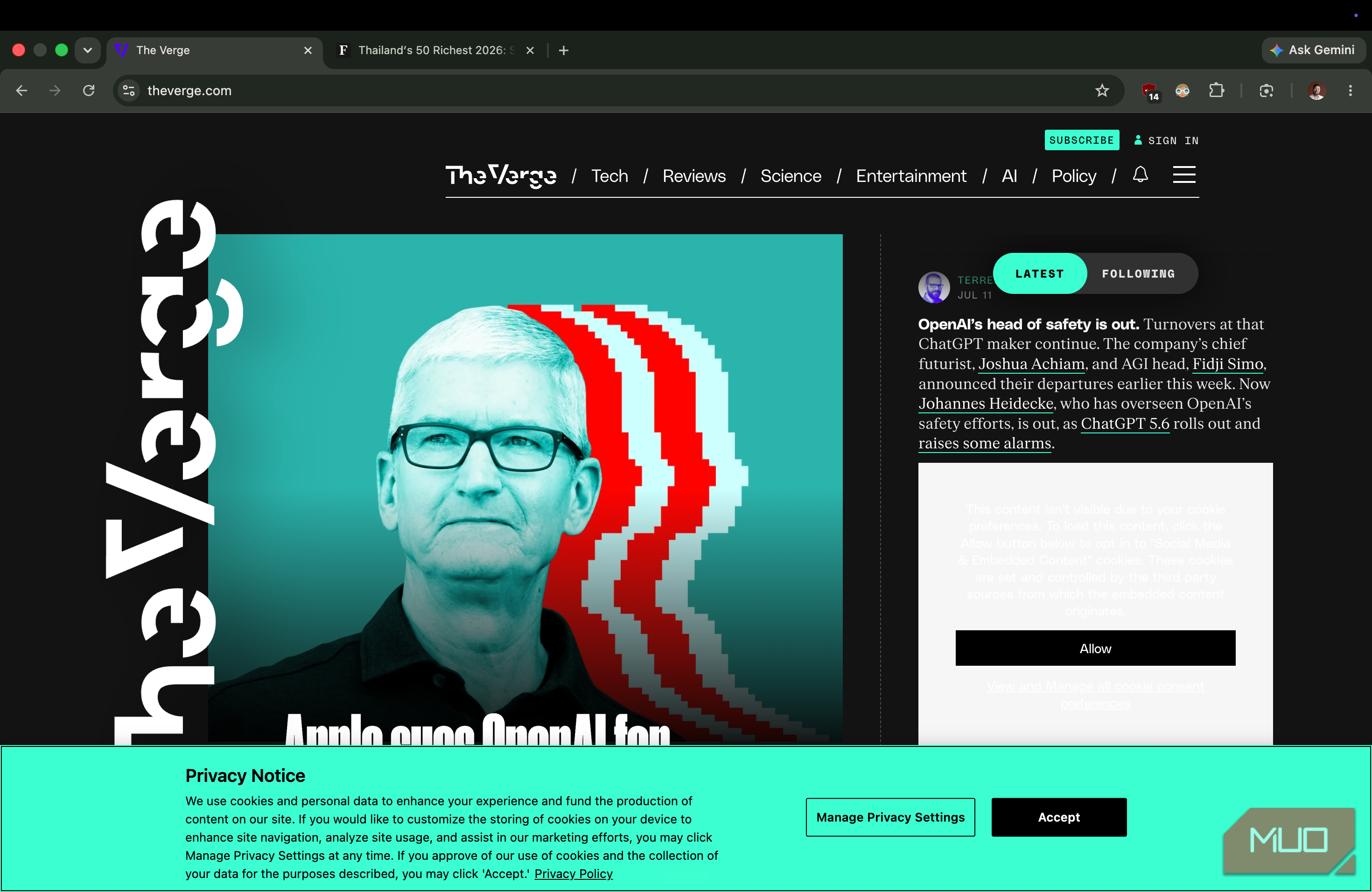 website showing the cookie banner before the extension