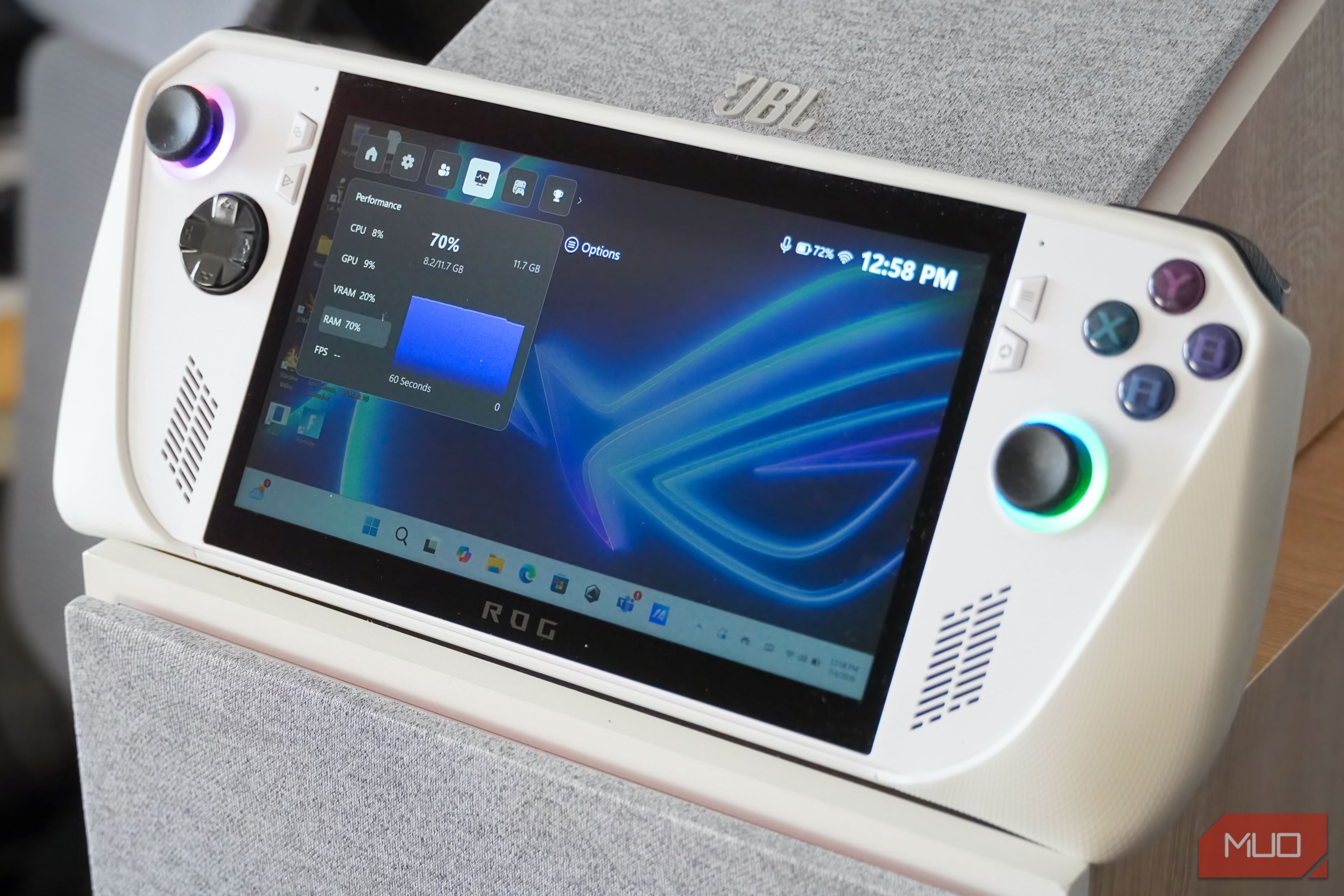 Xbox Game Bar on the ROG Ally.