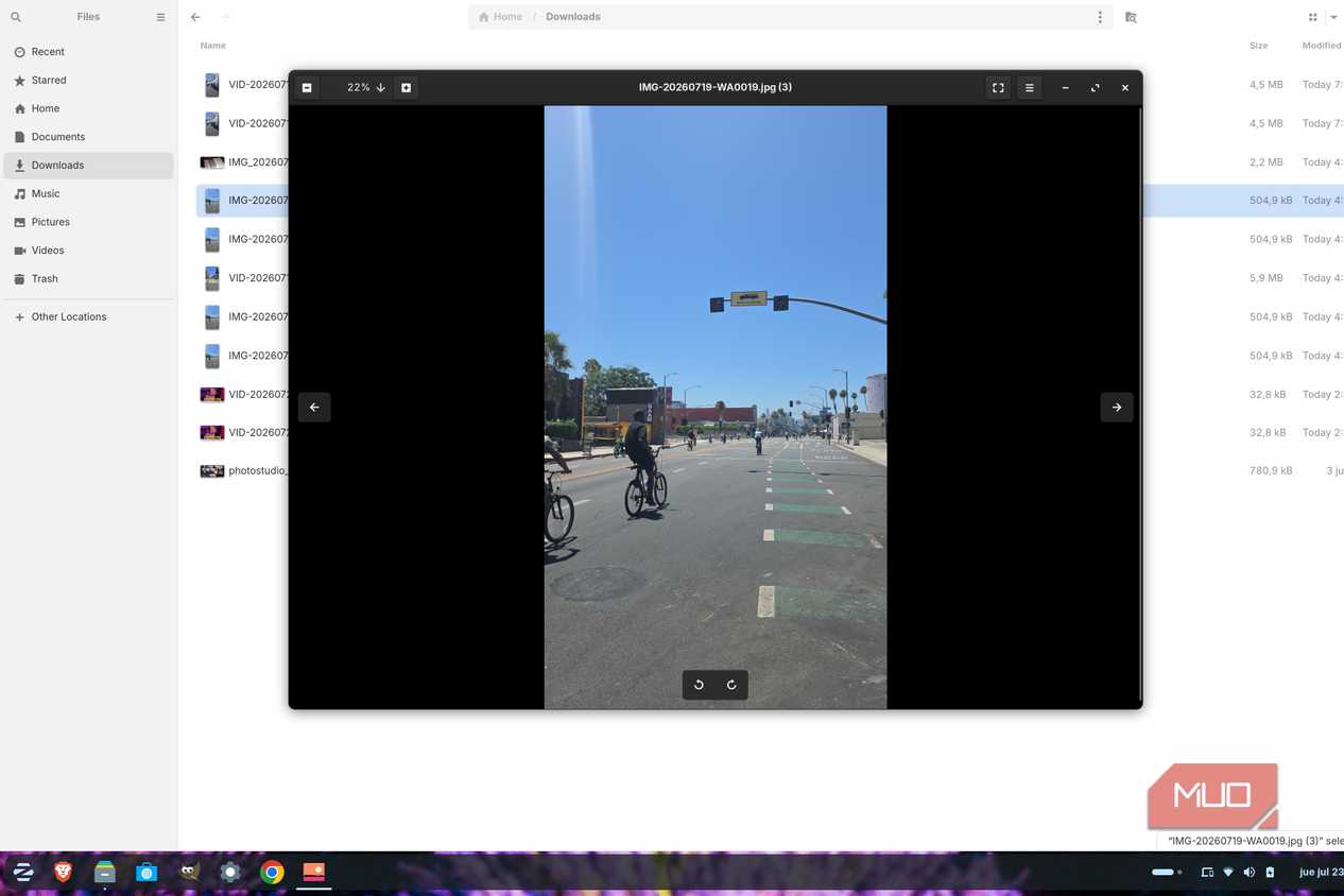 Zorin file explorer showing image of a street with bikes