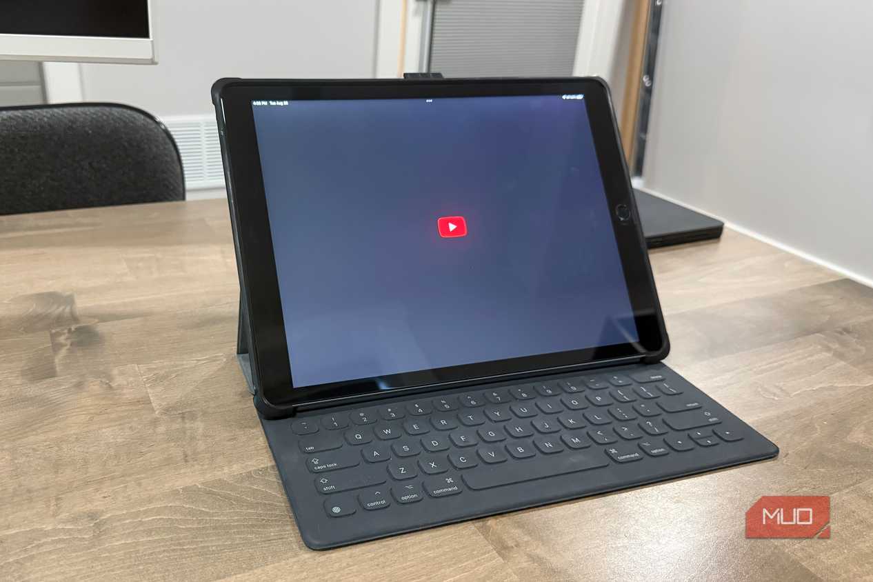 2015 ipad pro youtube loading