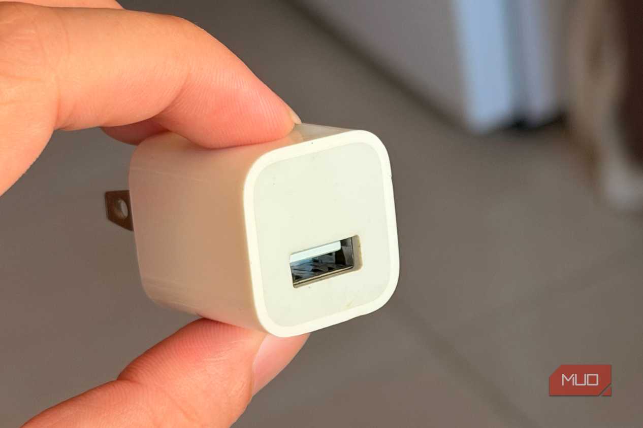 apple charging cube 4