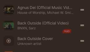 Auxio queue with song list