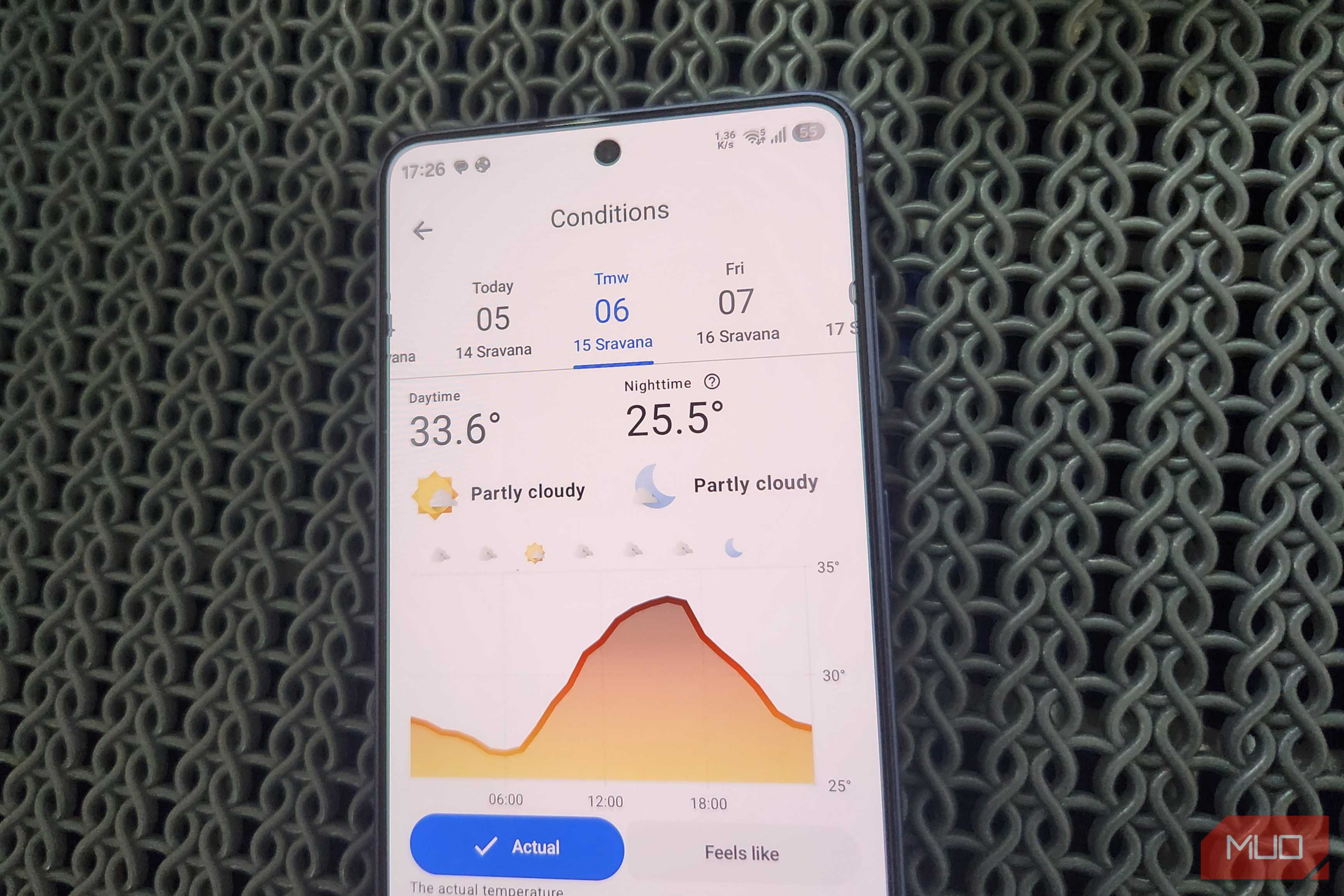Breezy Weather app on Android phone