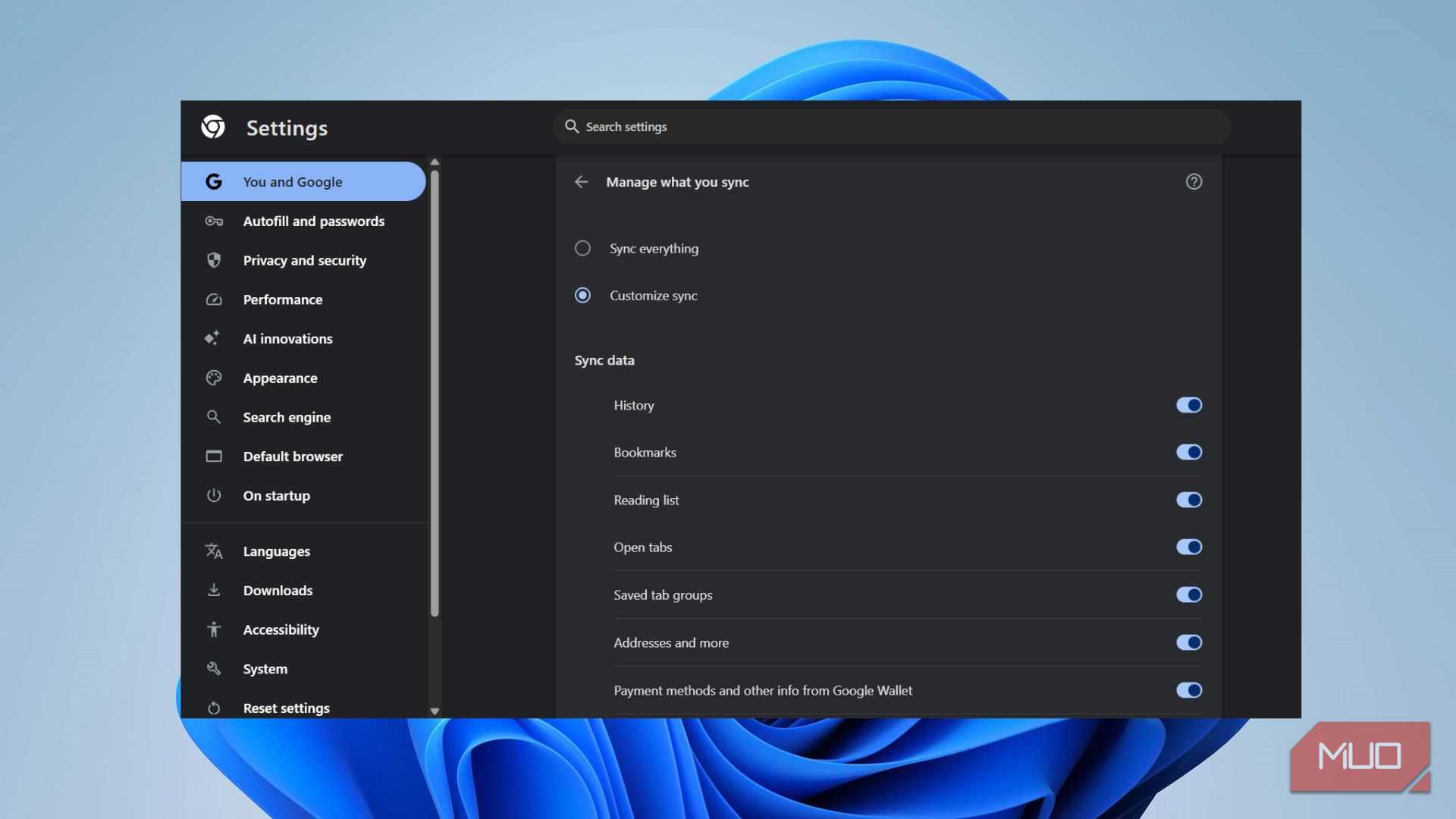 Chrome sync settings menu with Customize sync selected and all individual data toggles enabled