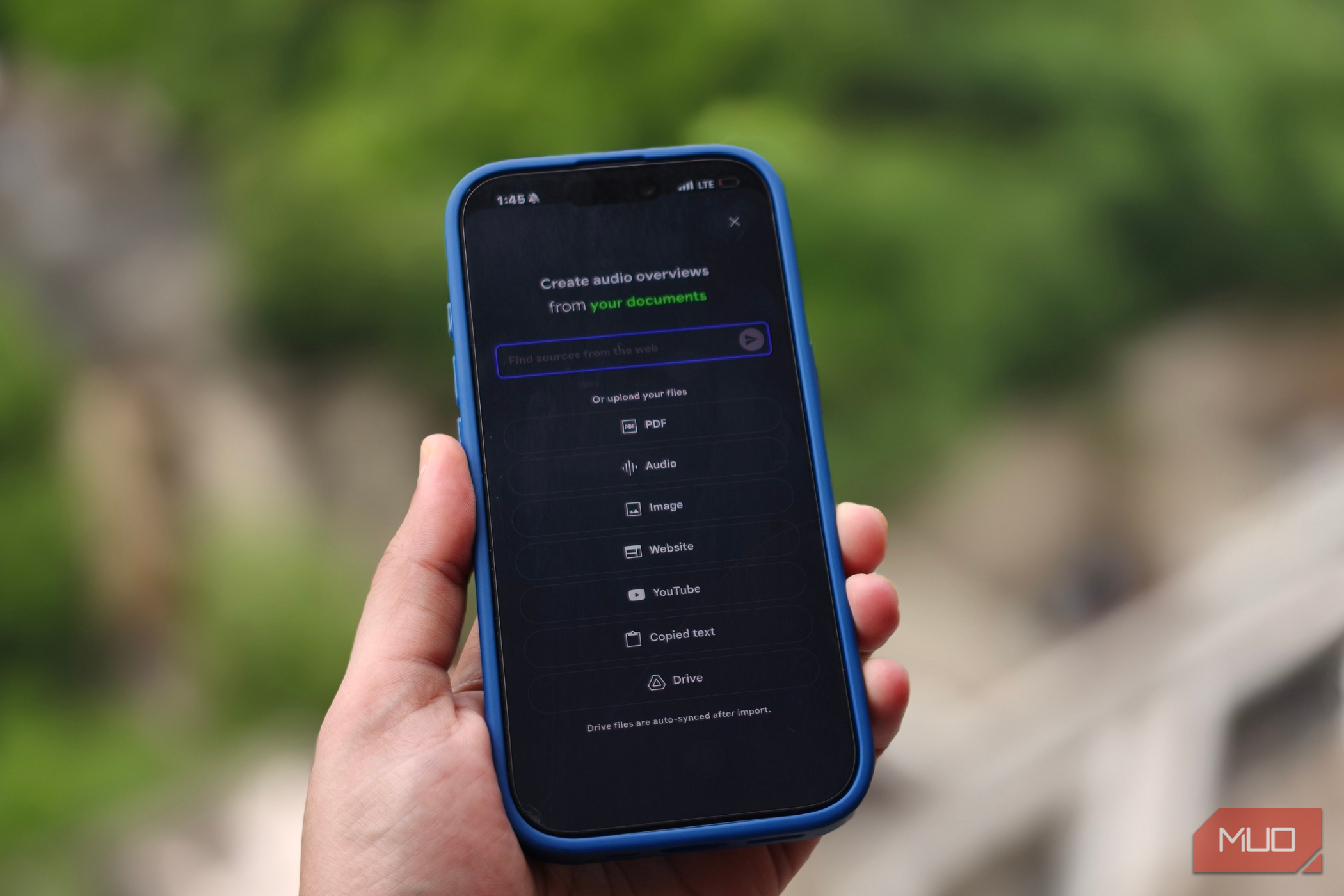 Create audio overviews on the Gemini Notebook app