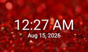 Discreet Launcher home screen showing time and date
