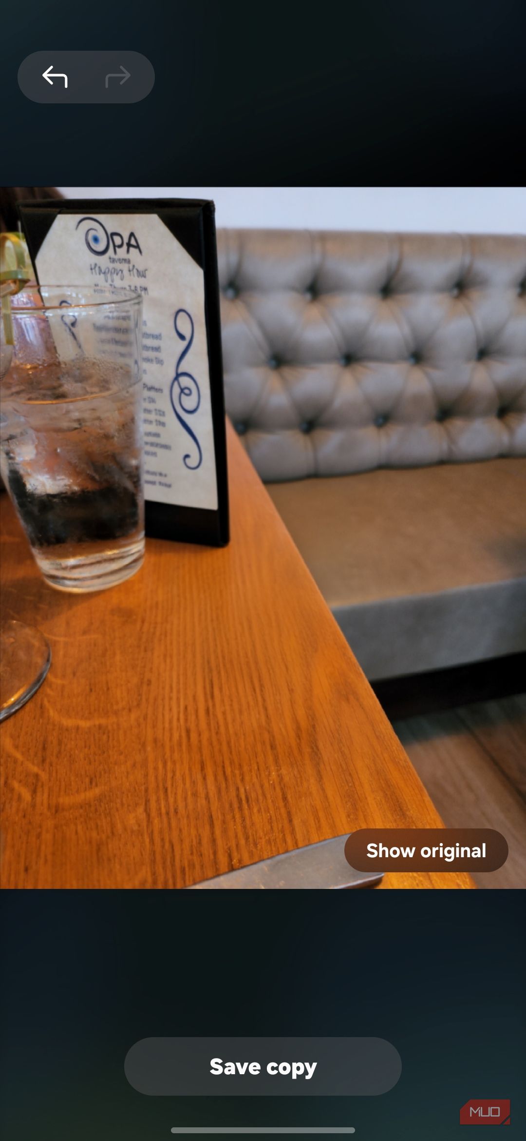 photo from samsung in a bar