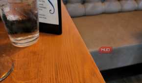 photo from samsung in a bar