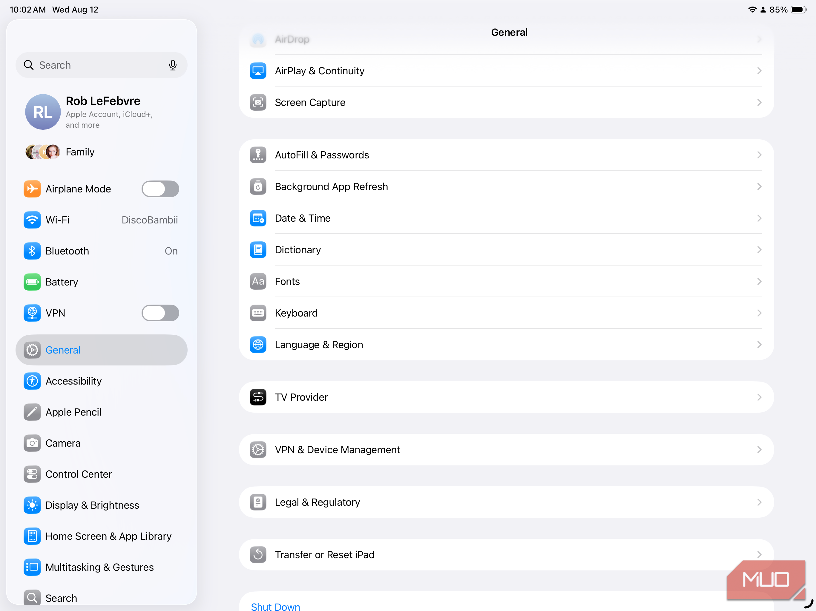 I turned off 3 iPad settings and my 8-year-old iPad Pro finally stopped ...
