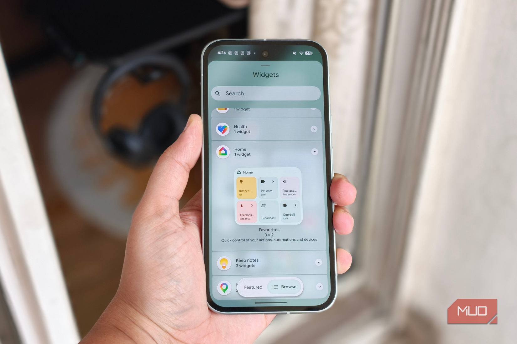 Google Home widget on Pixel 10a