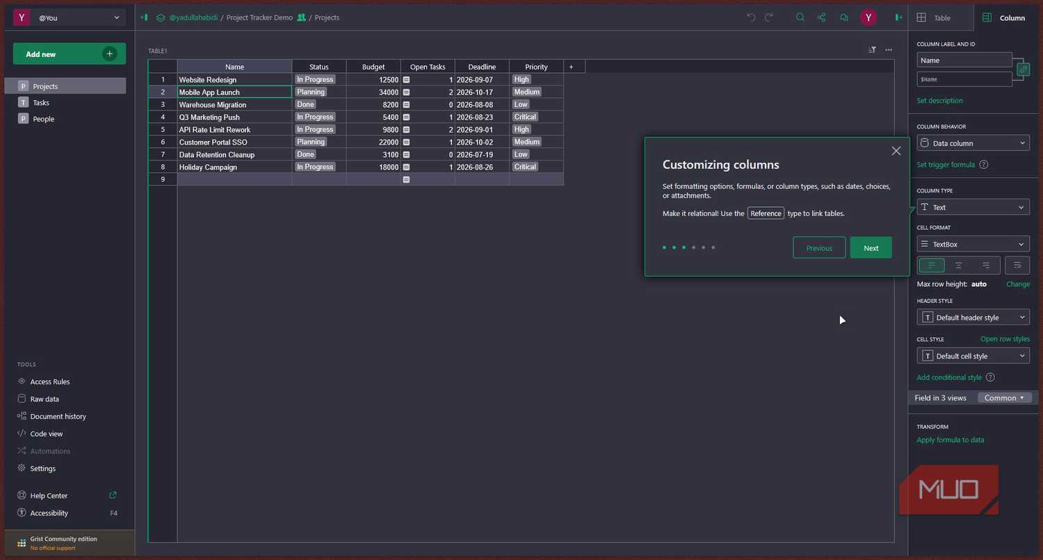 Gris table with column customization tooltip.