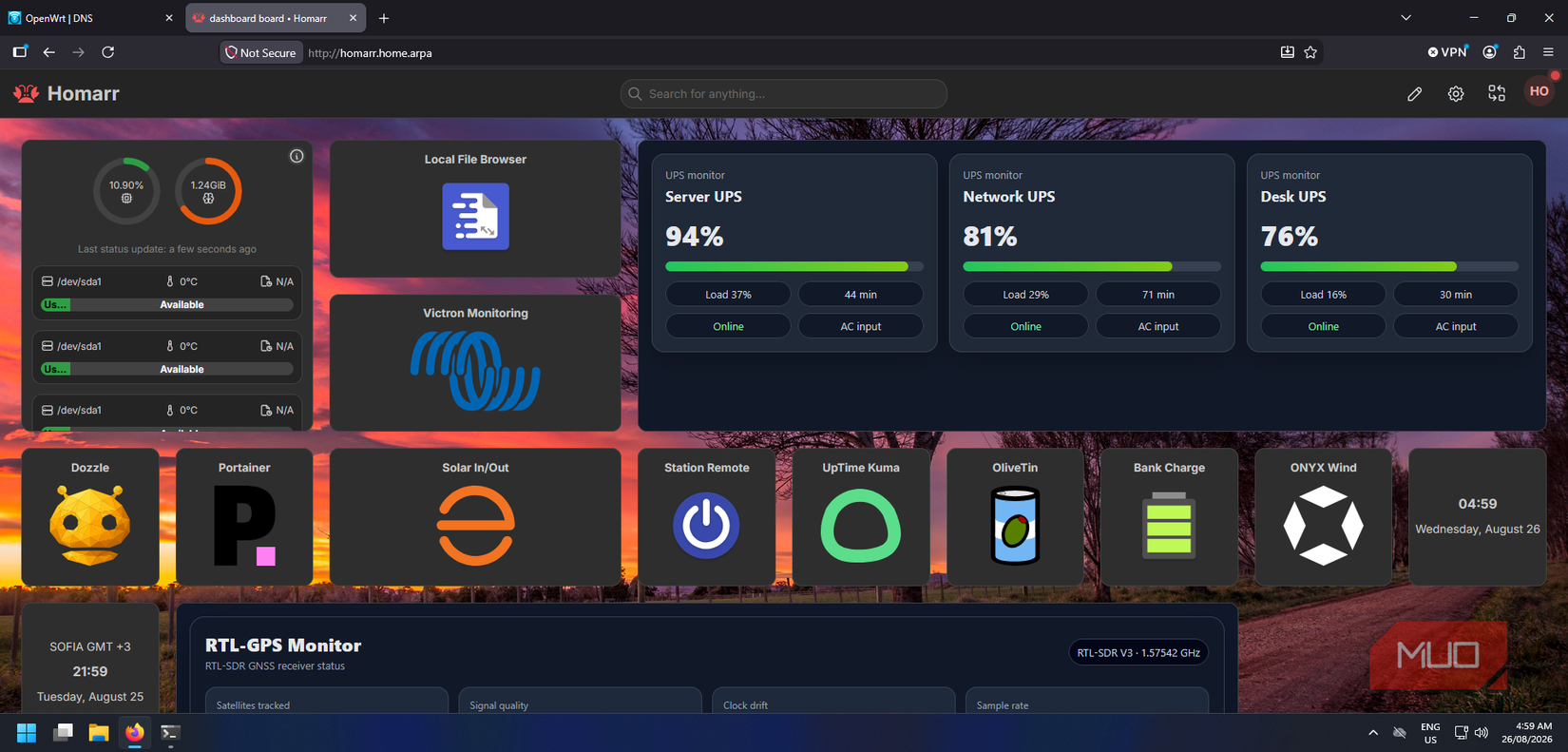 Homarr dashboard running in Docker container accessed via Caddy reverse proxy with no port