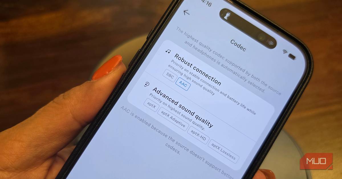 makeuseof.com - Christine Persaud - Your headphones support better audio, but your phone probably isn't using it