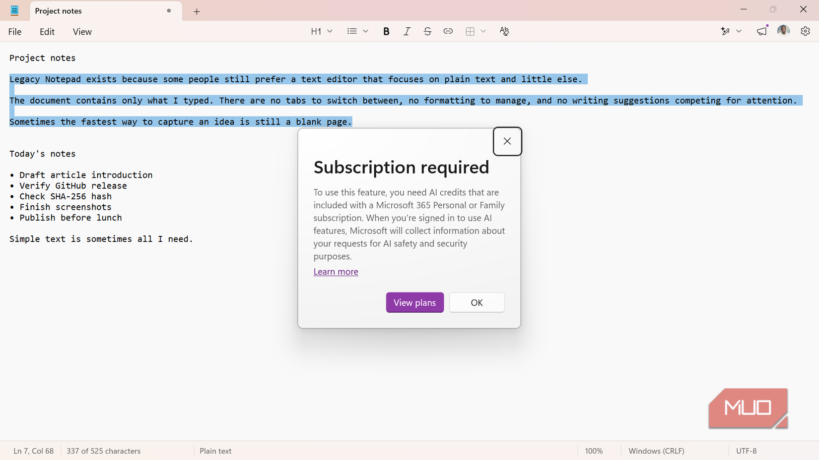 Notepad app showing subscription required popup