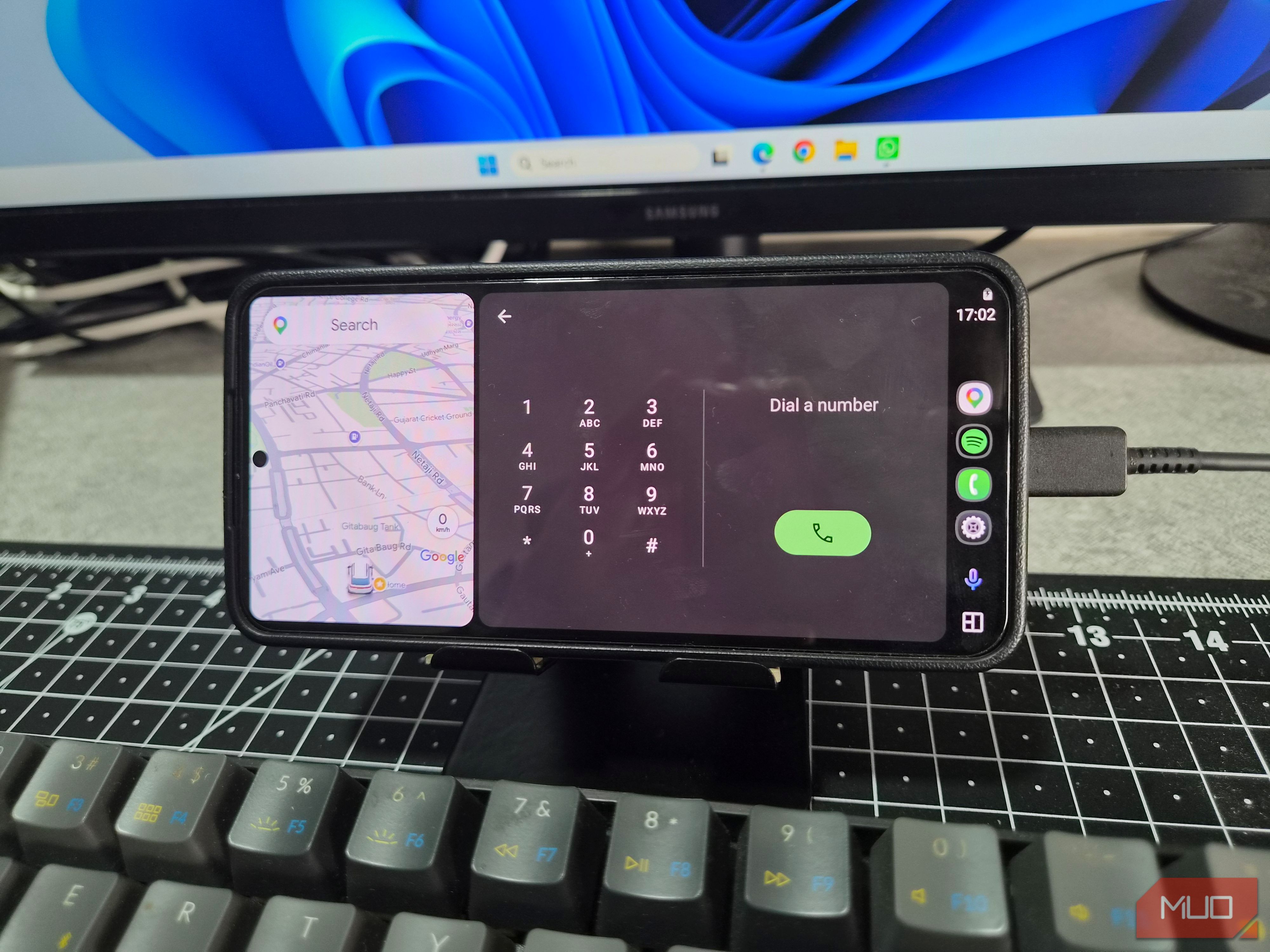 Экран сопряжения Android Auto и рабочего ПК