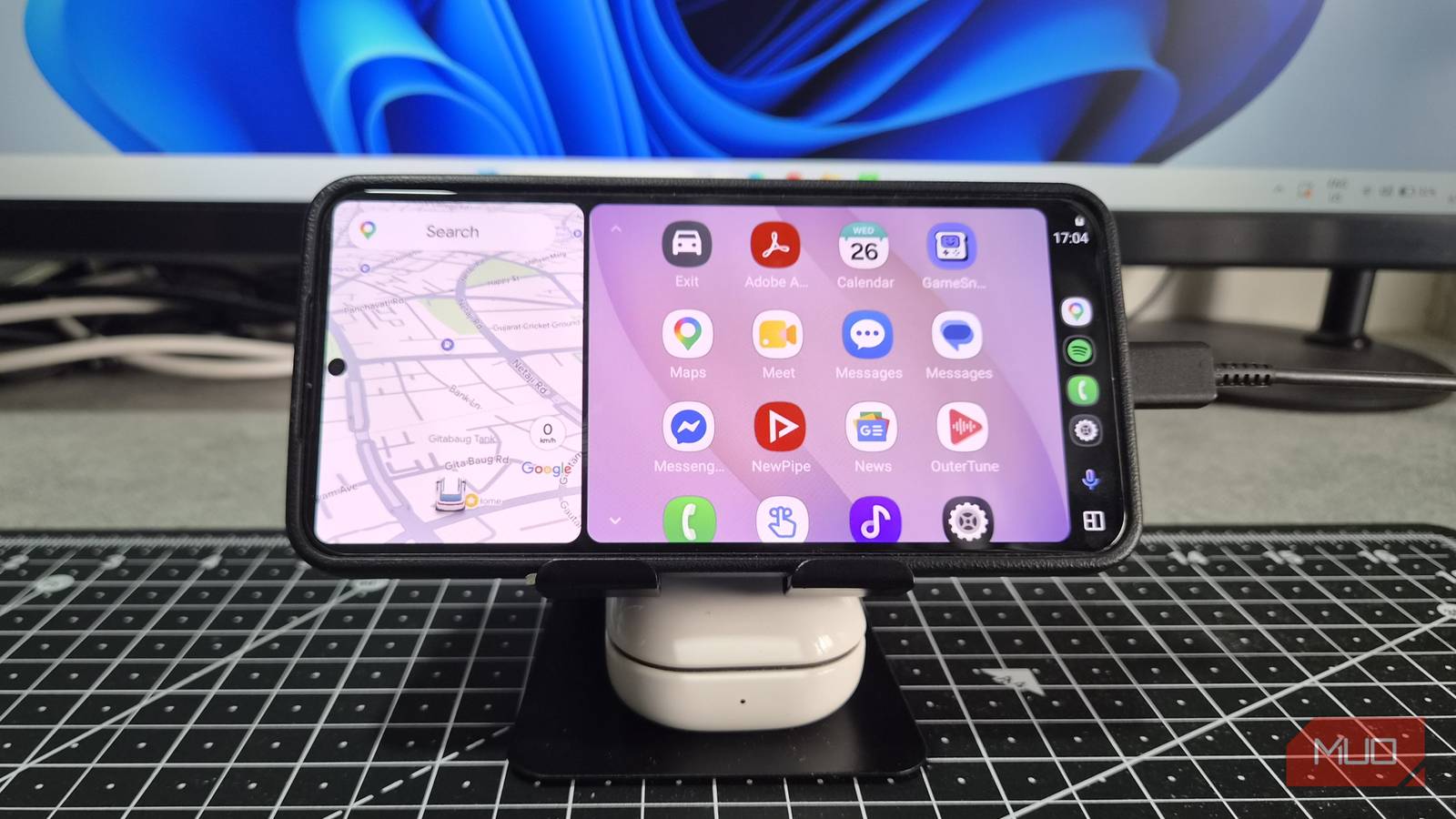 Готовая настольная система с Android Auto на старом смартфоне