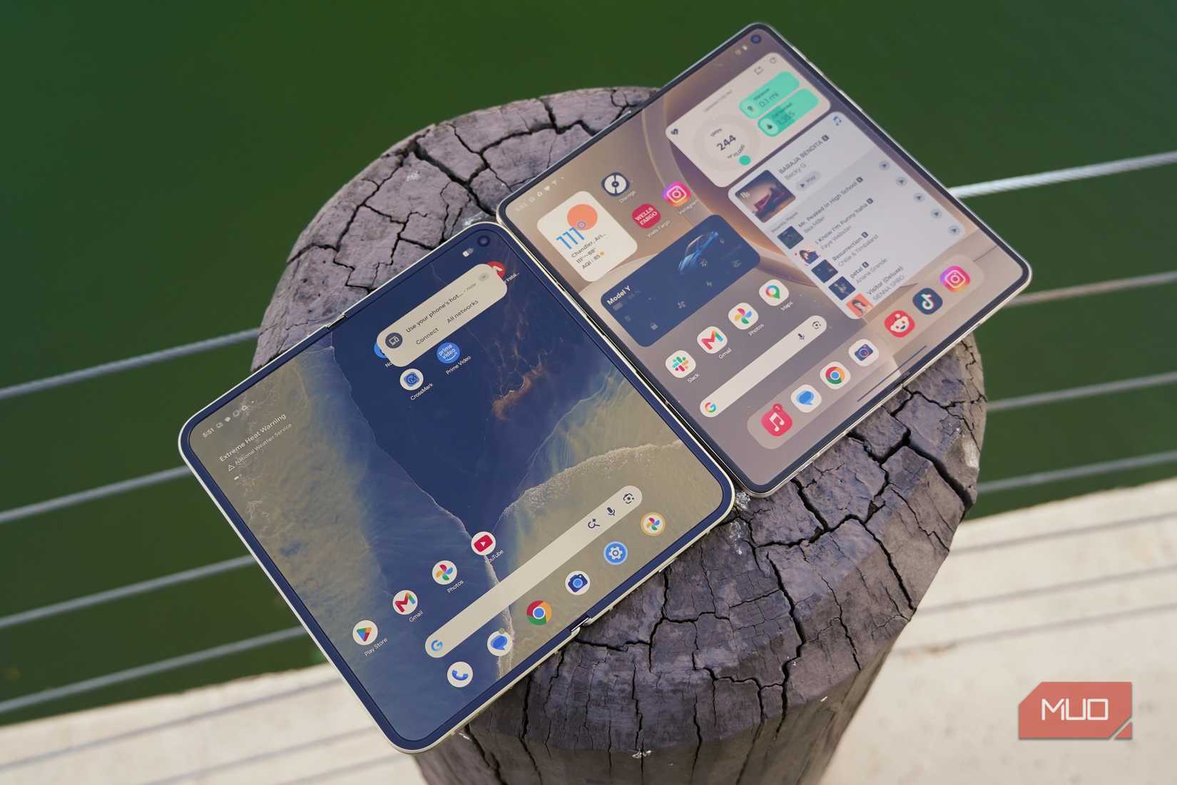 Home screens on the Pixel 11 Pro Fold and the Razr Fold.