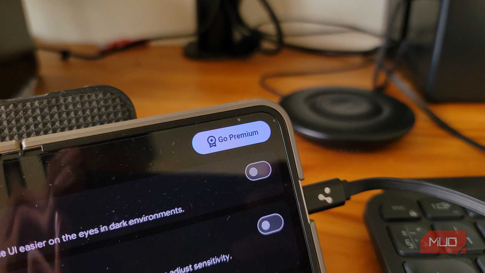 Samsung Galaxy Z Flip 6 Displaying Standby Mode Pro App With Go Premium Button