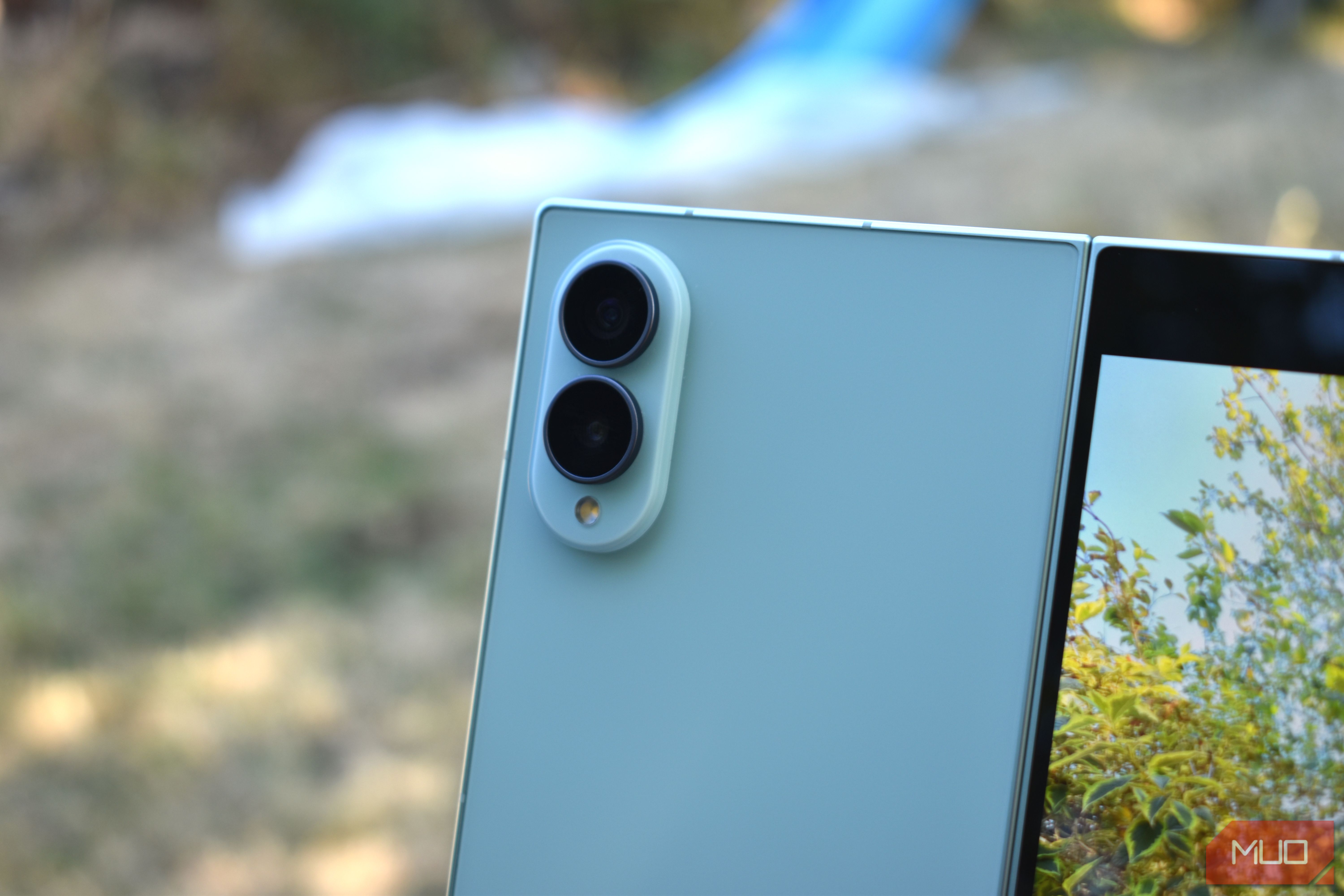 Samsung Galaxy Z Fold 8 против iPhone Duo — иллюстрация 3 к материалу