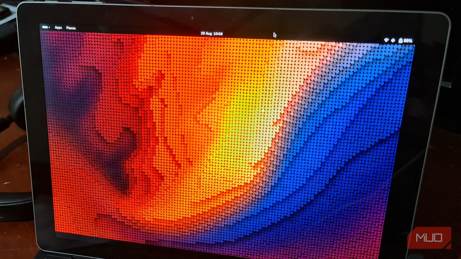 Fedora Workstation desktop on Samsung ProTab S LTE