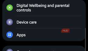 Samsung settings menu showing apps and device management options