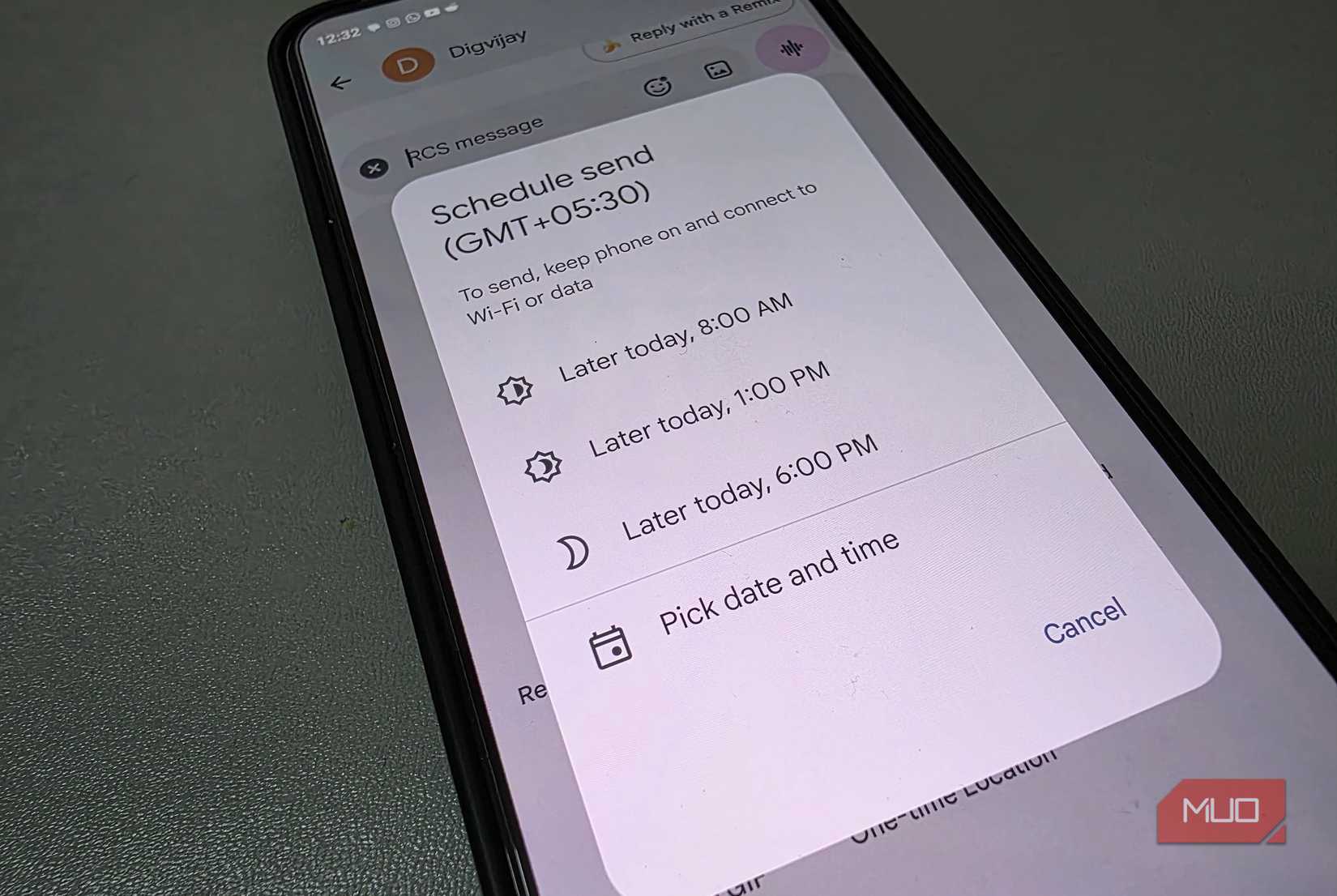Schedule send dialog with pick date and time in Google Messages