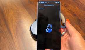 The Sennheiser Momentum 5 app on the Samsung Galaxy S26 Ultra showing restarting.