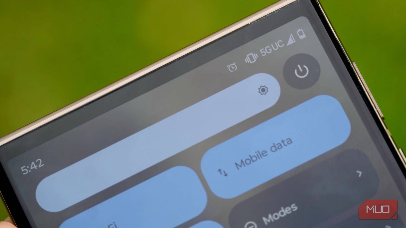 Verizon, AT&T, and T-Mobile have three different names for the fast 5G we actually want