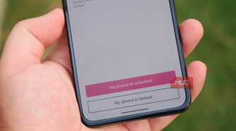 Setting up a 30-day T-Mobile free trial on a Motorola phone.