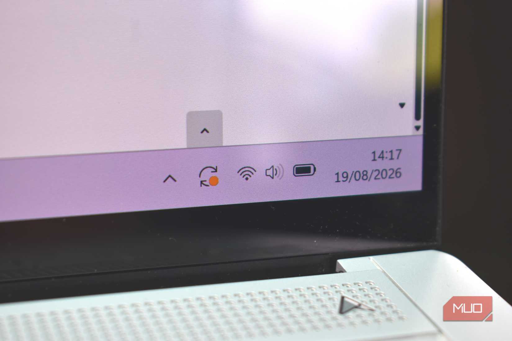 wifi signal bars on windows 11 laptop.
