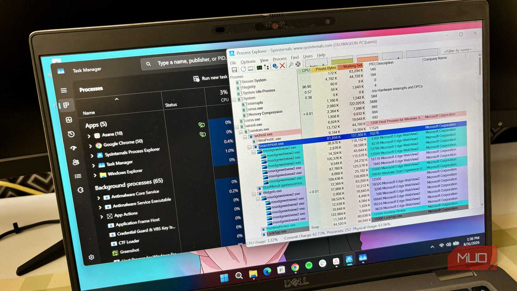 Windows Task Manager and Process Explorer side by side