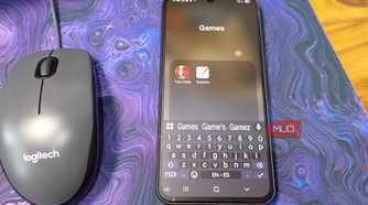 Samsung Galaxy folder being created and names Games, with similar game apps grouped inside