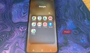 Samsung Galaxy Google folder with Chrome, Maps, Drive, Gmail, YouTube, and other Google apps grouped together