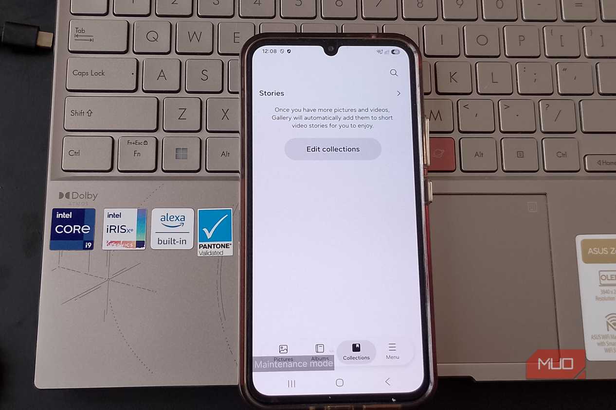 Samsung Gallery Collections tab in Maintenance Mode with no photo collections