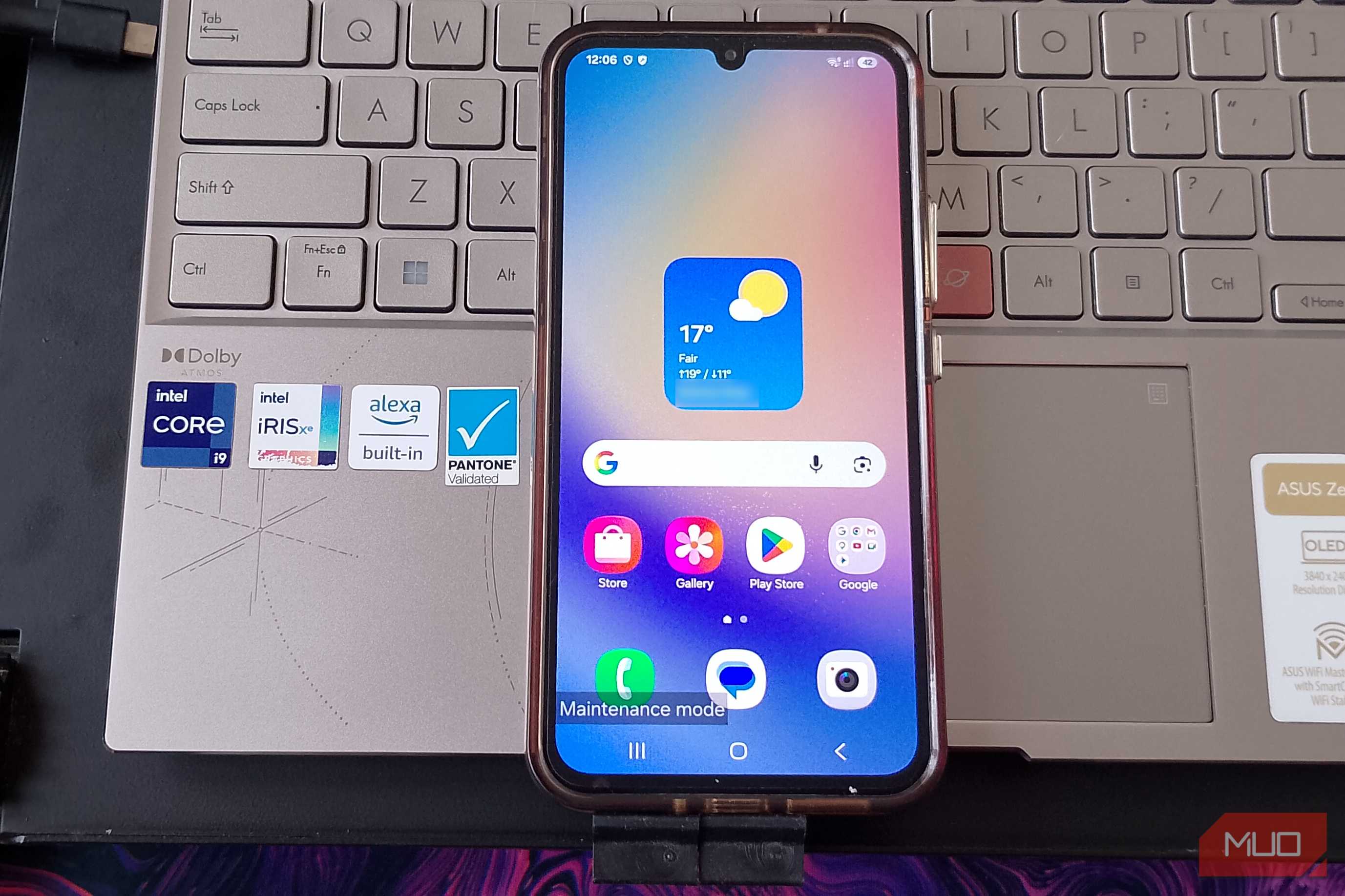 Galaxy home screen in Maintenance Mode with the default wallpaper and Maintenance mode label