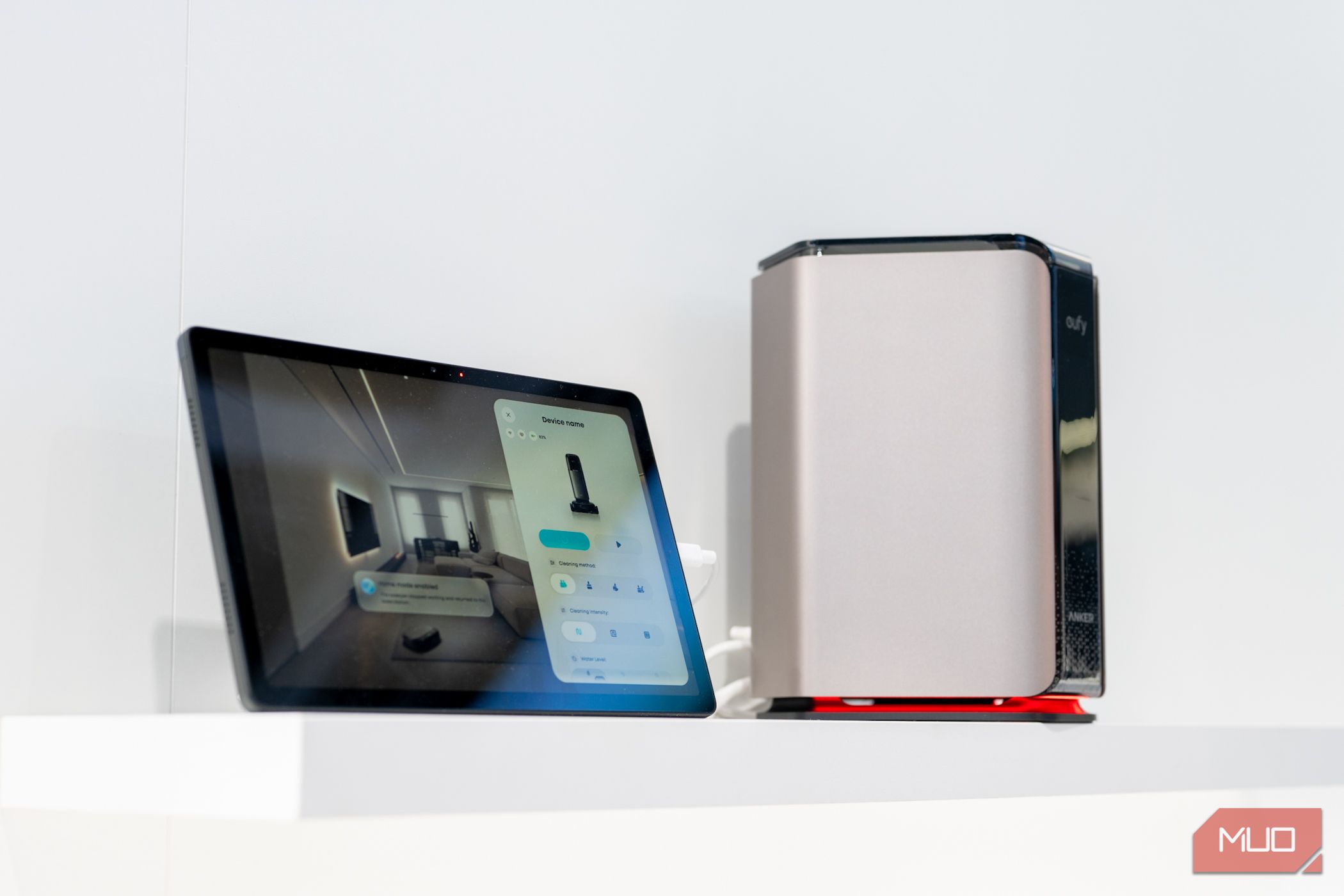 Anker MindBase