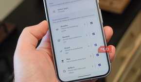 Choosing pause points in the Settings app for Android 17.