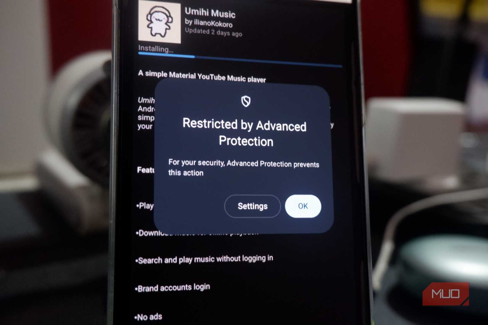 Как включение режима Advanced Protection в Android ограничивает возможности пользователя Смартфон на базе Android с экраном блокировки сторонней установки приложений