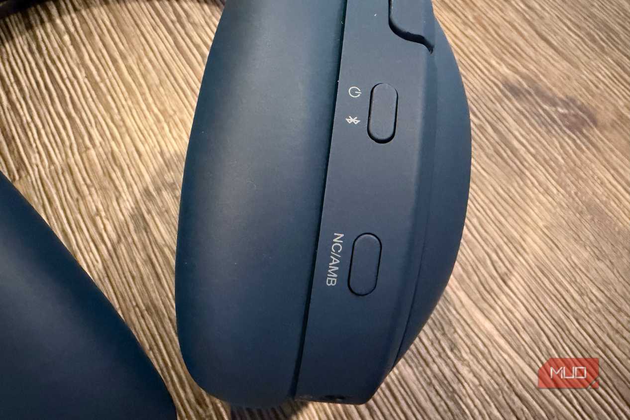 Обзор наушников Lenovo Yoga PC Edition с функцией мгновенного переключения между устройствами — иллюстрация 5 к материалу Обзор наушников Lenovo Yoga PC Edition с функцией мгновенного переключения между устройствами — иллюстрация 5 к материалу